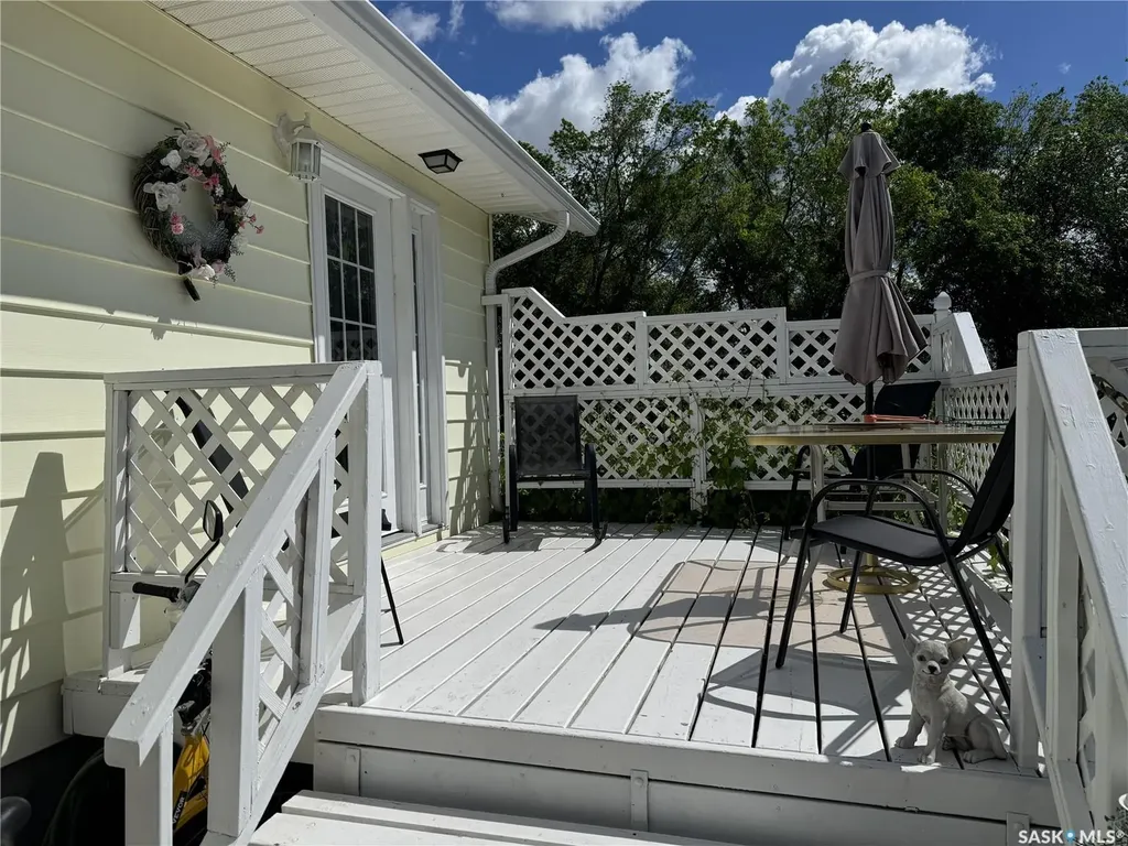 107 Downey Street Strasbourg SK S0G 4V0