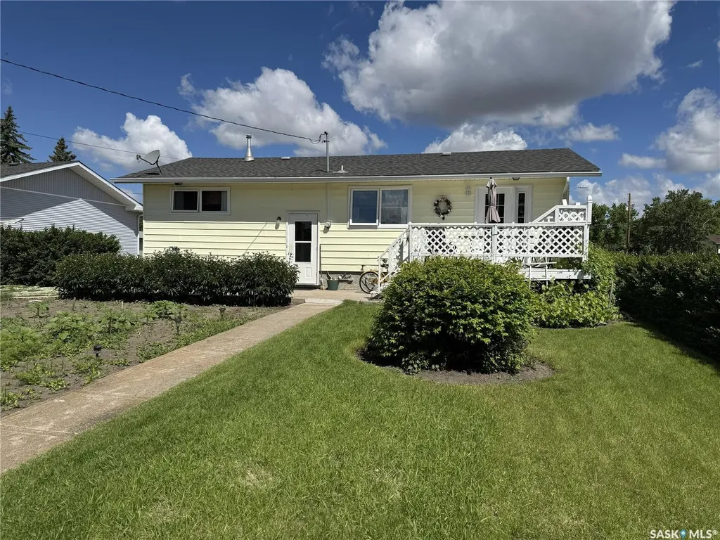 107 Downey Street Strasbourg SK S0G 4V0