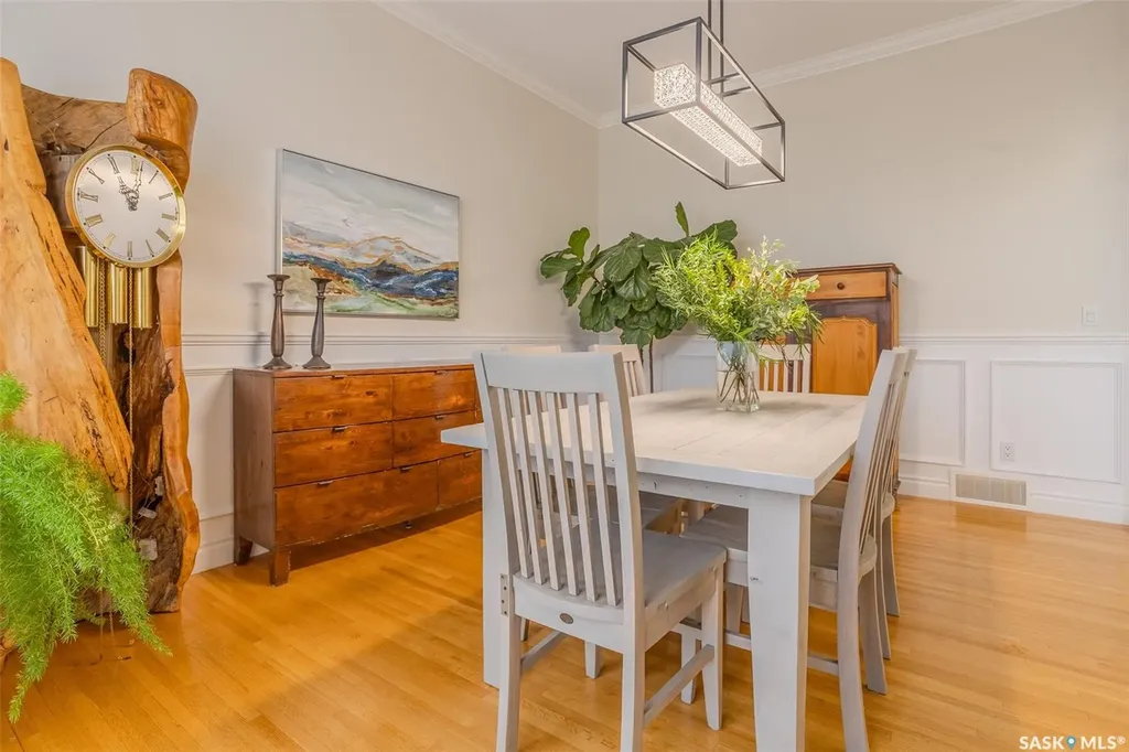 214 Bayfield Place Saskatoon SK S7V 1E3