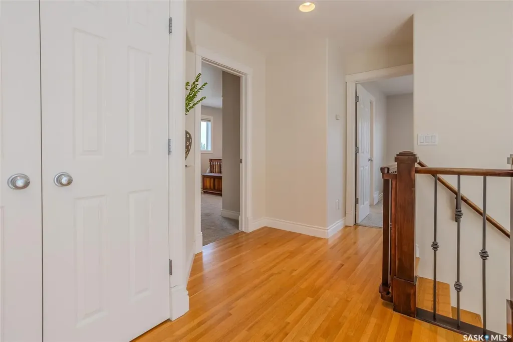 214 Bayfield Place Saskatoon SK S7V 1E3