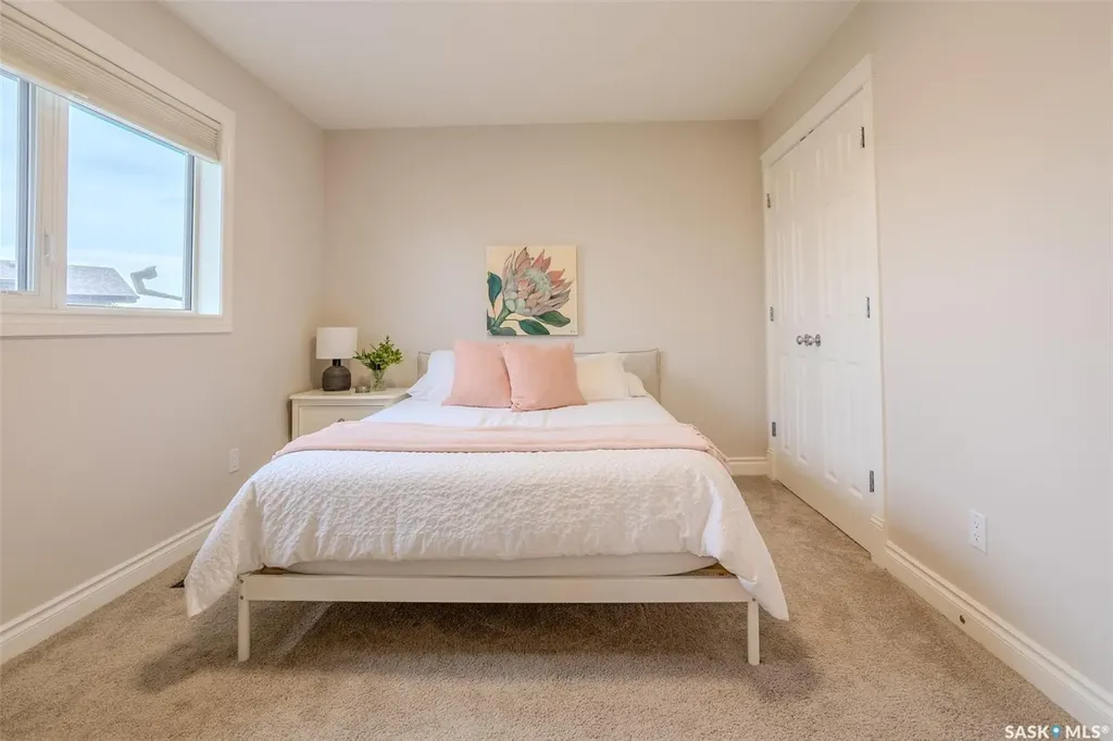 214 Bayfield Place Saskatoon SK S7V 1E3