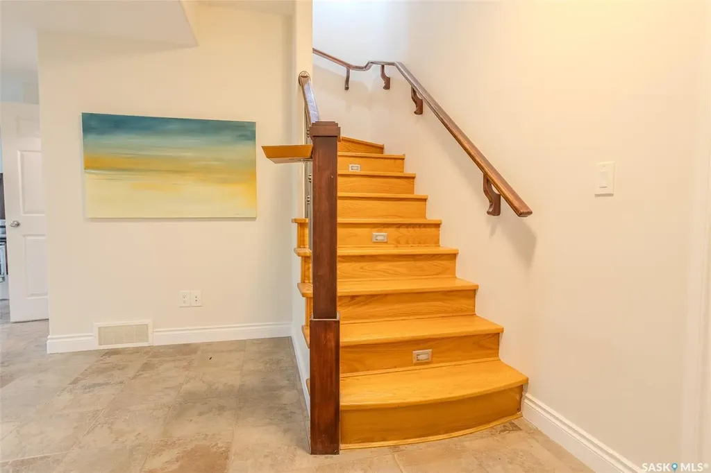 214 Bayfield Place Saskatoon SK S7V 1E3