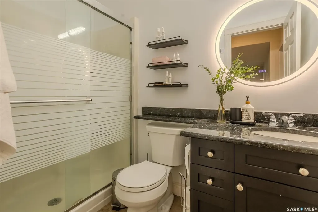 214 Bayfield Place Saskatoon SK S7V 1E3