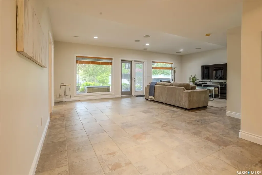 214 Bayfield Place Saskatoon SK S7V 1E3