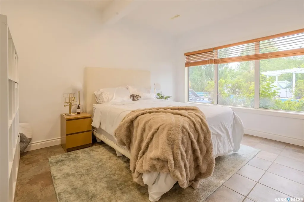 214 Bayfield Place Saskatoon SK S7V 1E3