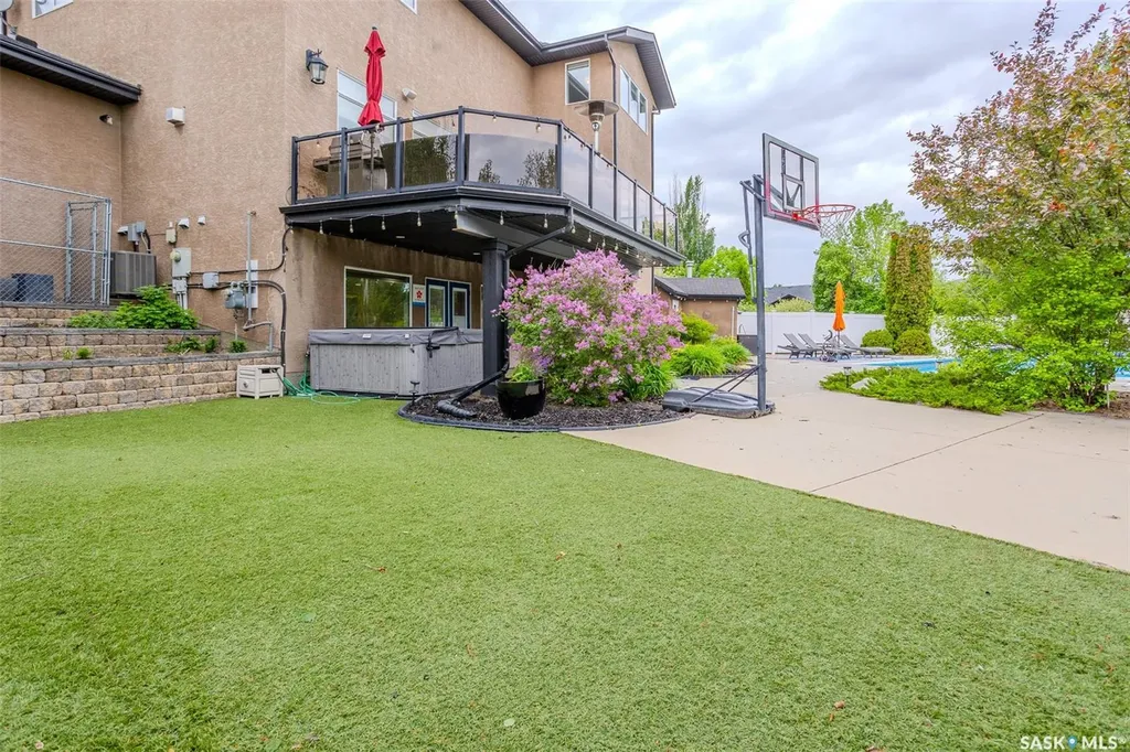 214 Bayfield Place Saskatoon SK S7V 1E3