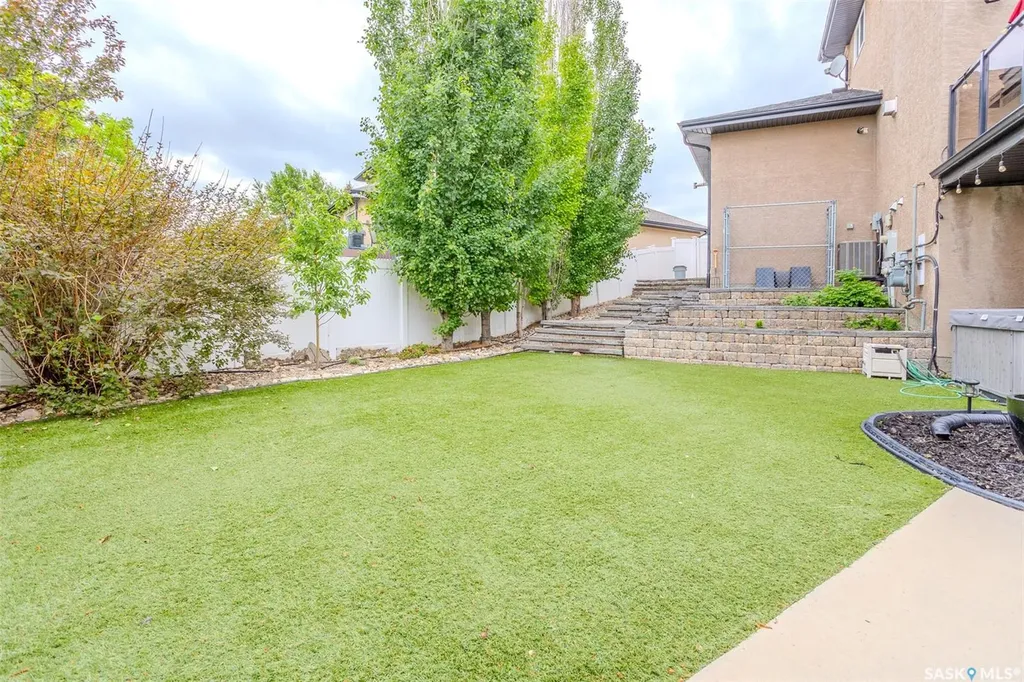 214 Bayfield Place Saskatoon SK S7V 1E3