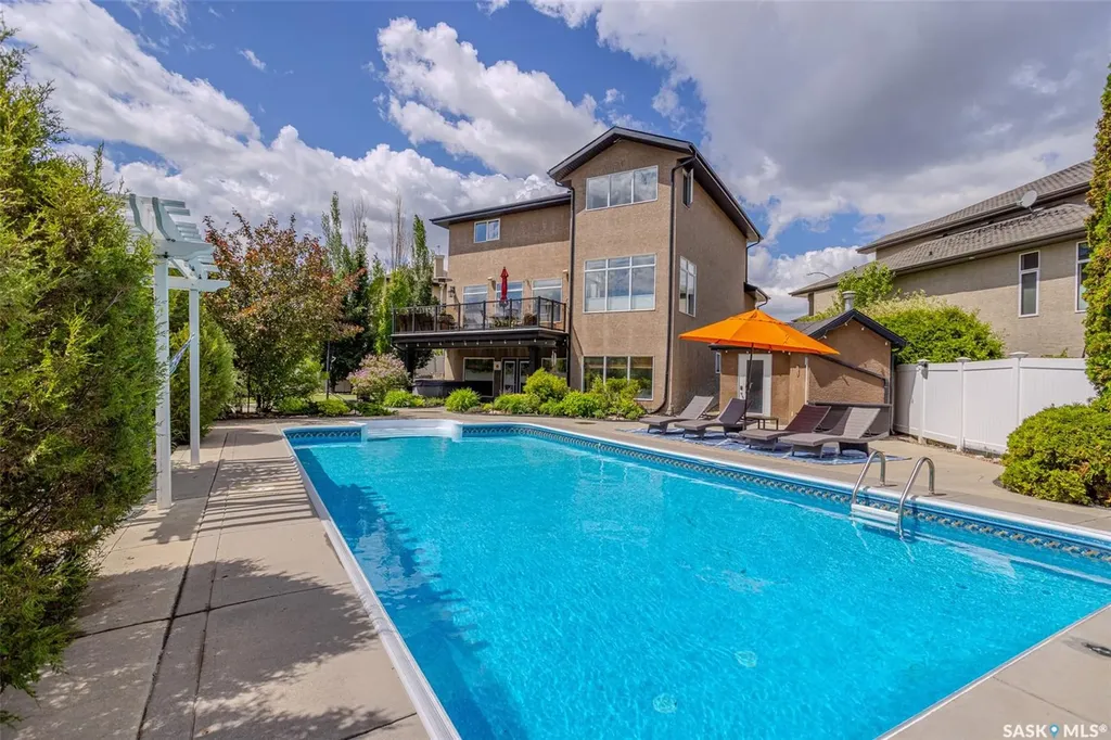 214 Bayfield Place Saskatoon SK S7V 1E3
