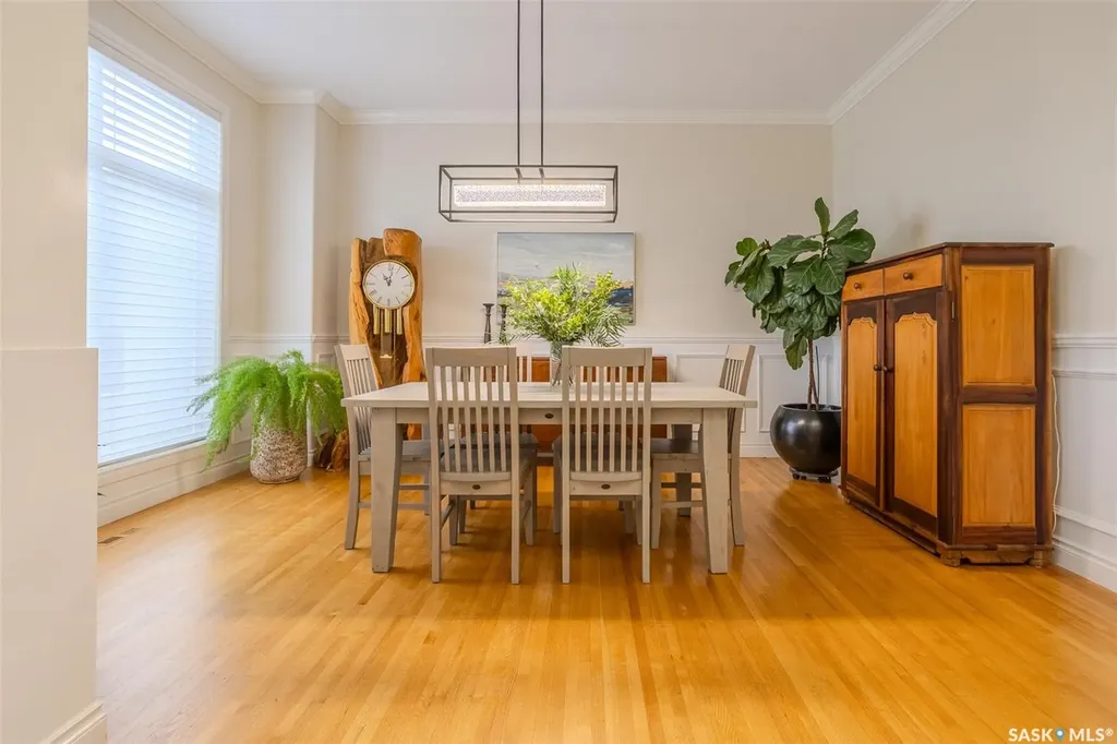214 Bayfield Place Saskatoon SK S7V 1E3