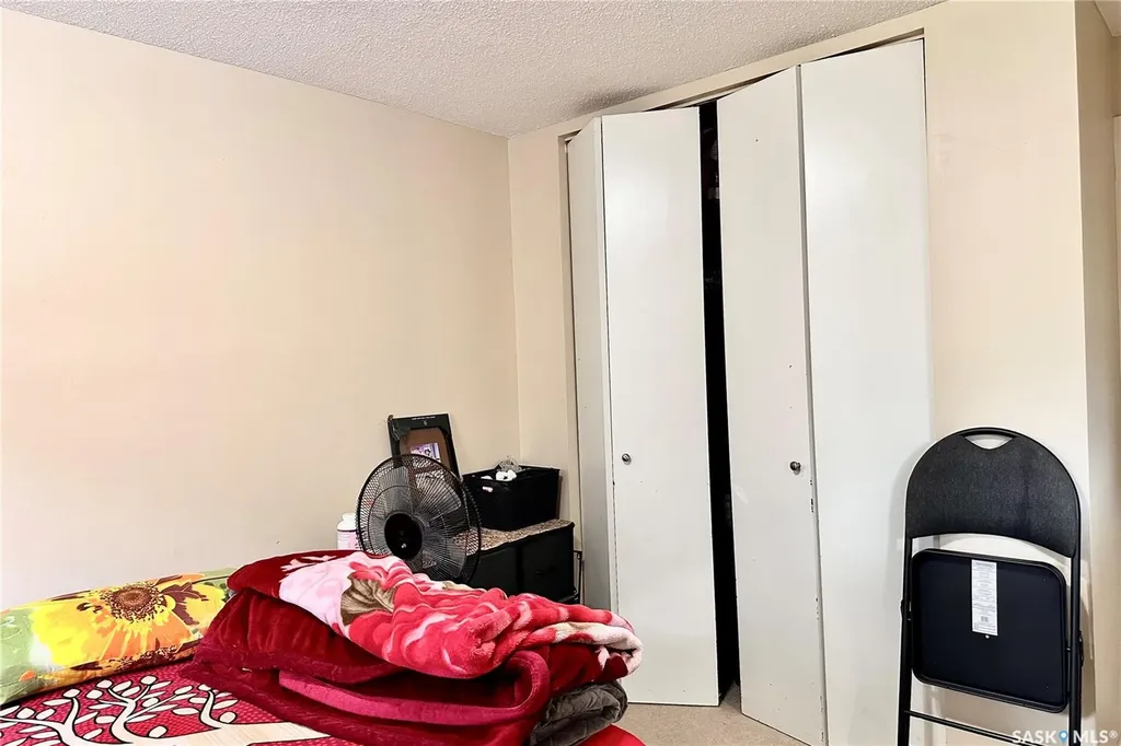 208 Lindsay Place Saskatoon SK S7H 3E6