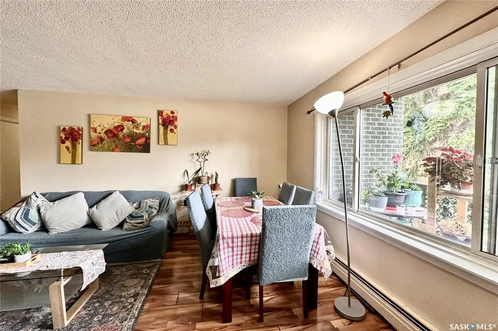 208 Lindsay Place Saskatoon SK S7H 3E6