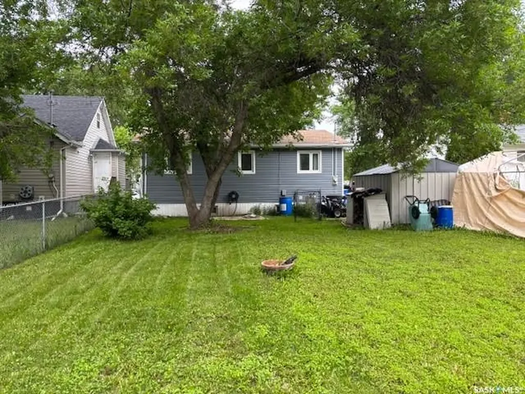 234 3rd Avenue W Canora SK S0A 0L0