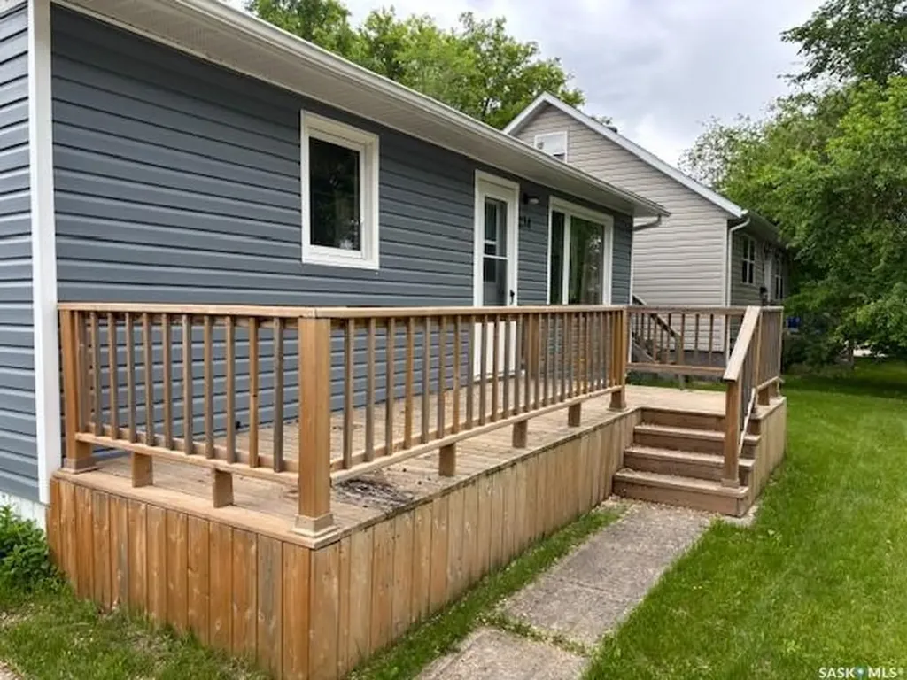 234 3rd Avenue W Canora SK S0A 0L0