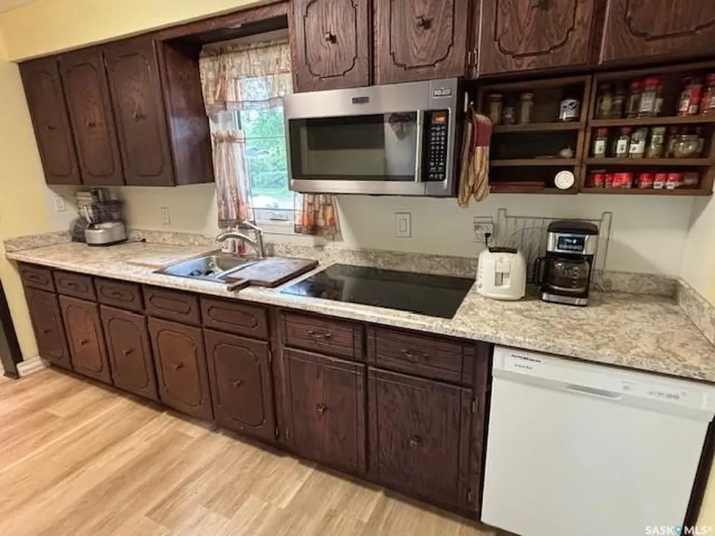 234 3rd Avenue W Canora SK S0A 0L0