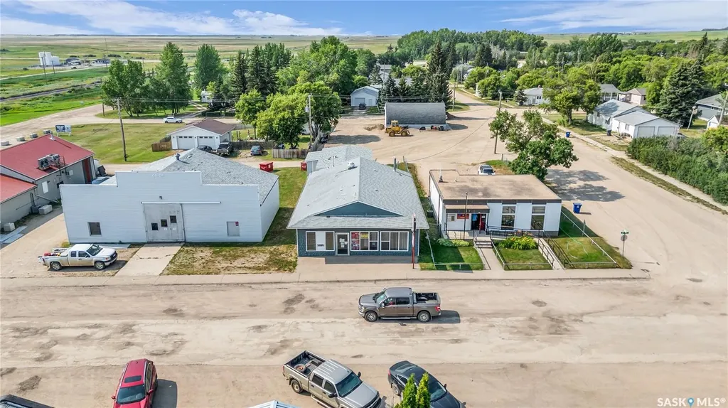 702 3rd Street Kenaston SK S0G 2N0