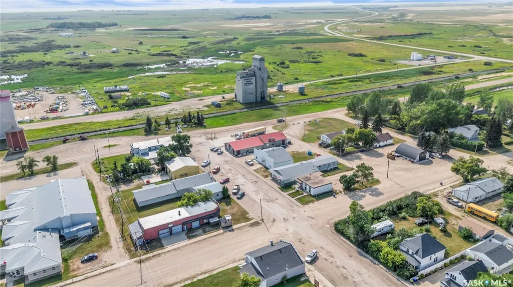 702 3rd Street Kenaston SK S0G 2N0