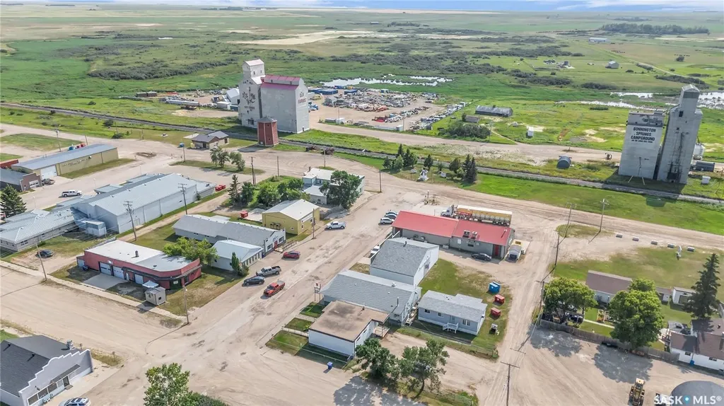 702 3rd Street Kenaston SK S0G 2N0