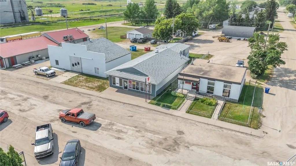 702 3rd Street Kenaston SK S0G 2N0