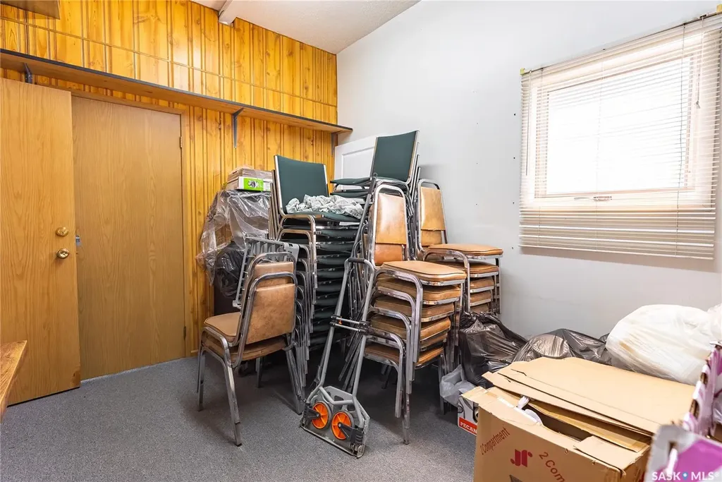 702 3rd Street Kenaston SK S0G 2N0