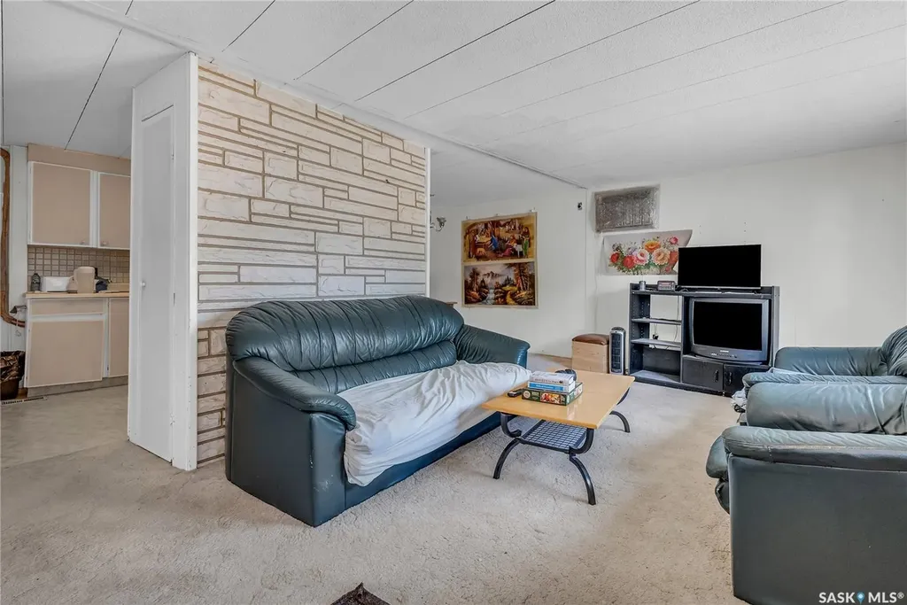 702 3rd Street Kenaston SK S0G 2N0