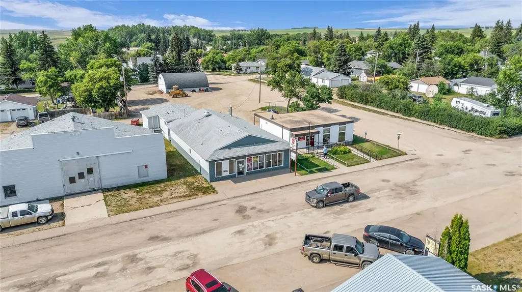 702 3rd Street Kenaston SK S0G 2N0