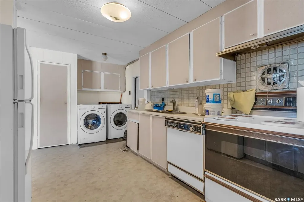 702 3rd Street Kenaston SK S0G 2N0