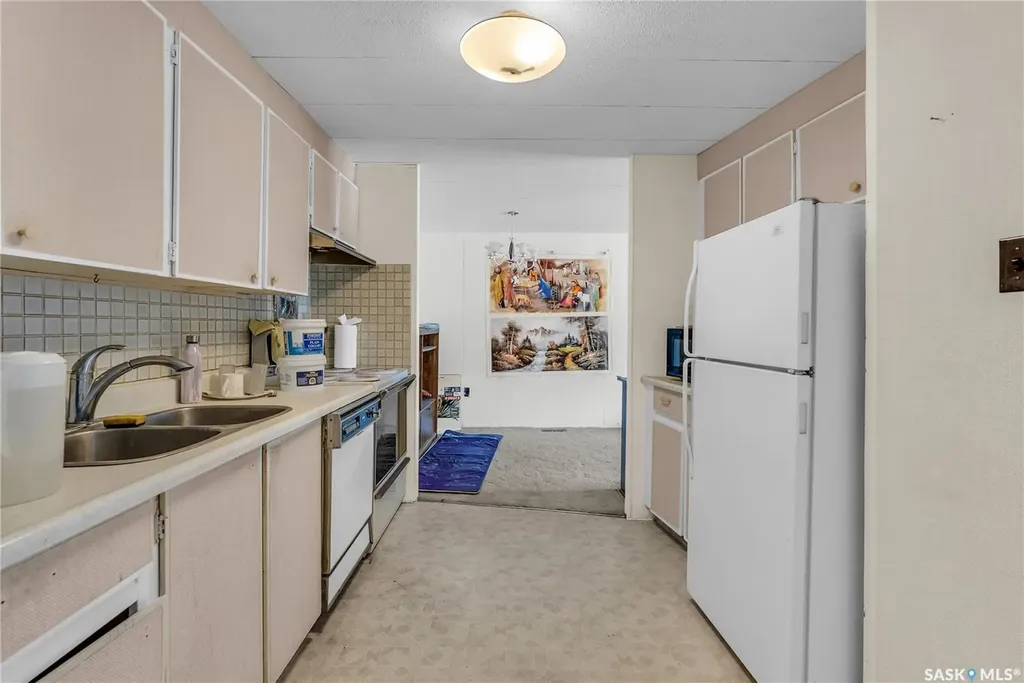 702 3rd Street Kenaston SK S0G 2N0