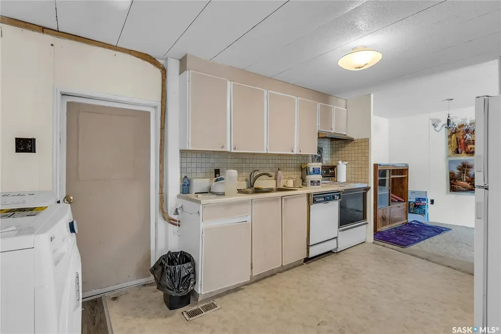 702 3rd Street Kenaston SK S0G 2N0