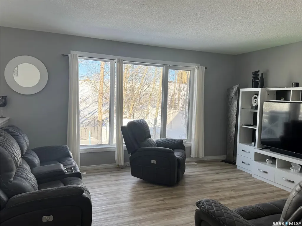509 Meadow Road Pilot Butte SK S0G 3Z0