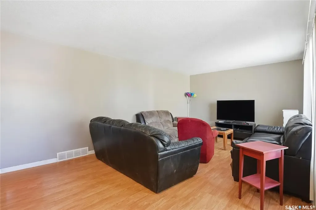 2614 7th Street E Saskatoon SK S7H 1A5