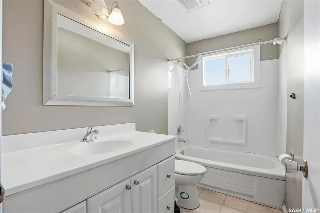 2614 7th Street E Saskatoon SK S7H 1A5