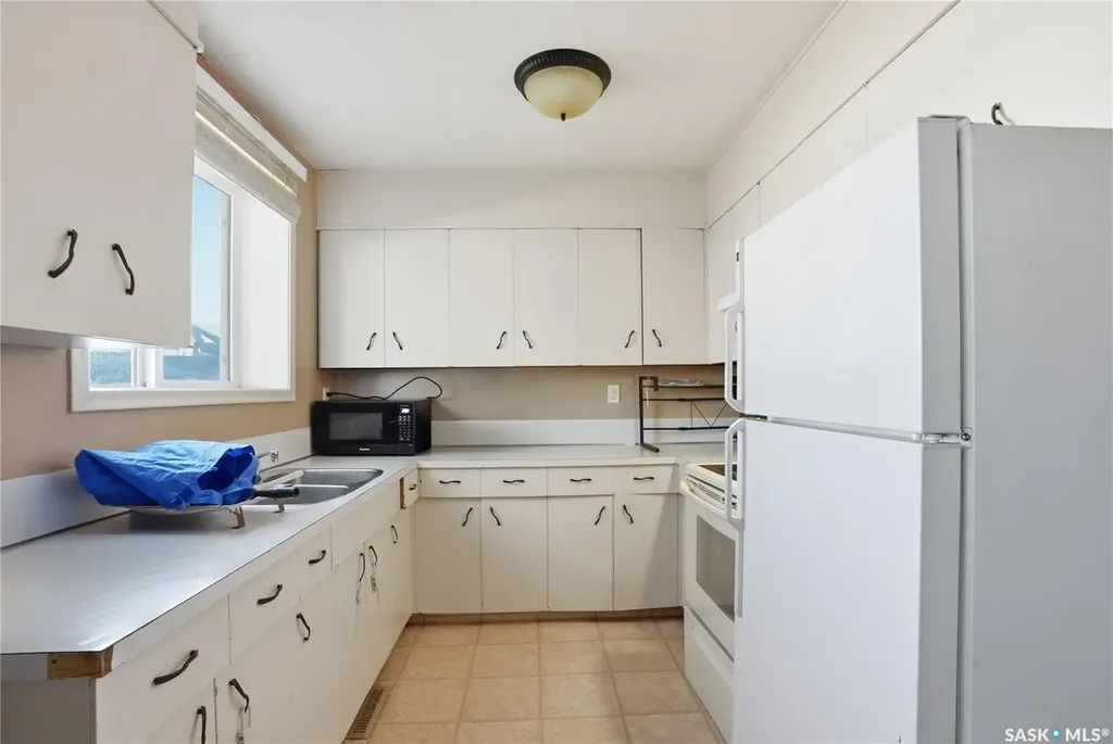 2614 7th Street E Saskatoon SK S7H 1A5