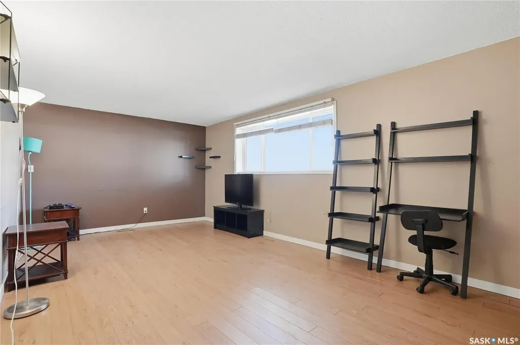2614 7th Street E Saskatoon SK S7H 1A5