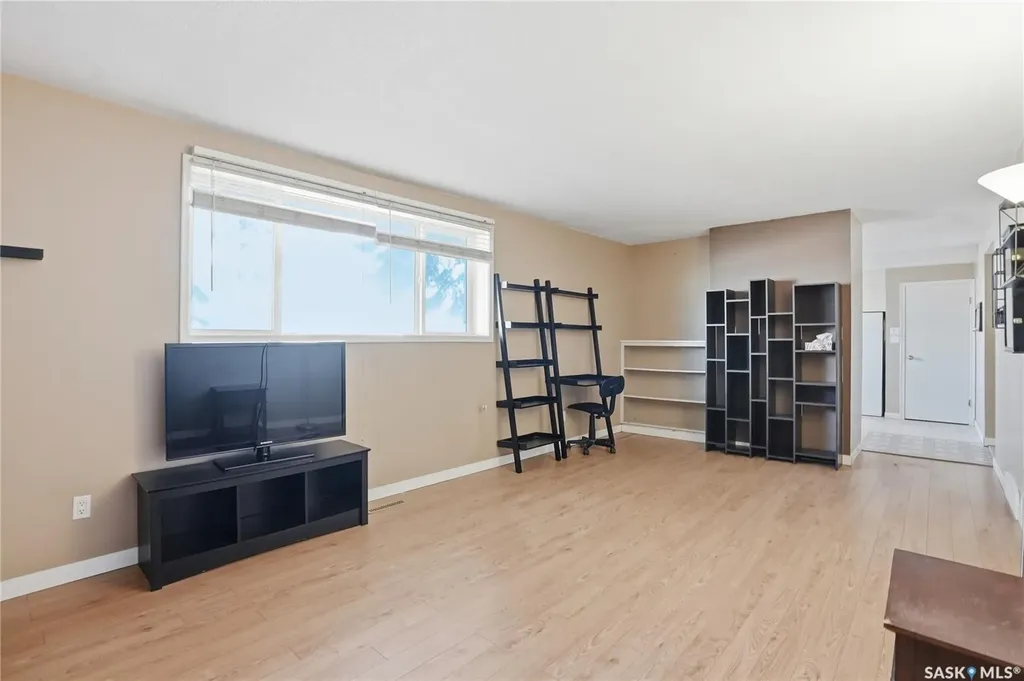2614 7th Street E Saskatoon SK S7H 1A5