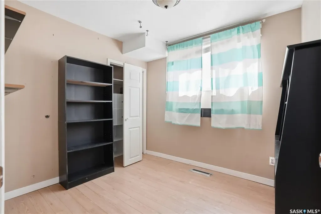 2614 7th Street E Saskatoon SK S7H 1A5