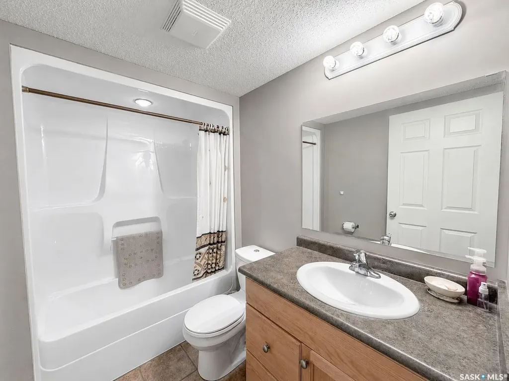 1901 1 1/2 Avenue W Prince Albert SK S6V 5A8