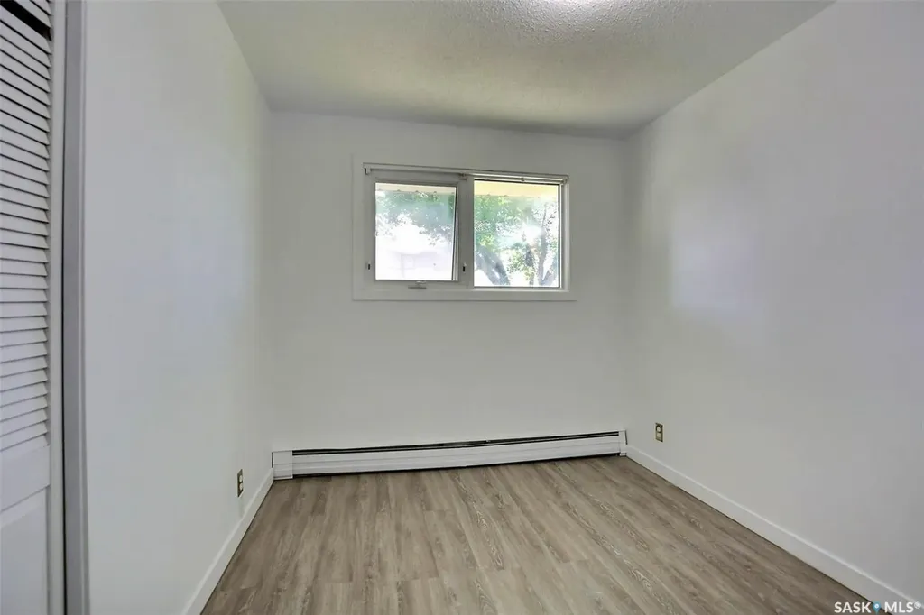 243 Smith Street N Regina SK S4R 3B5
