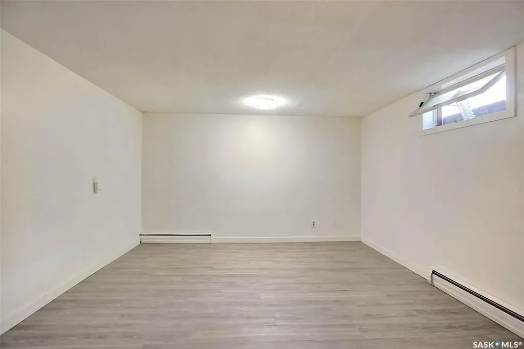 243 Smith Street N Regina SK S4R 3B5