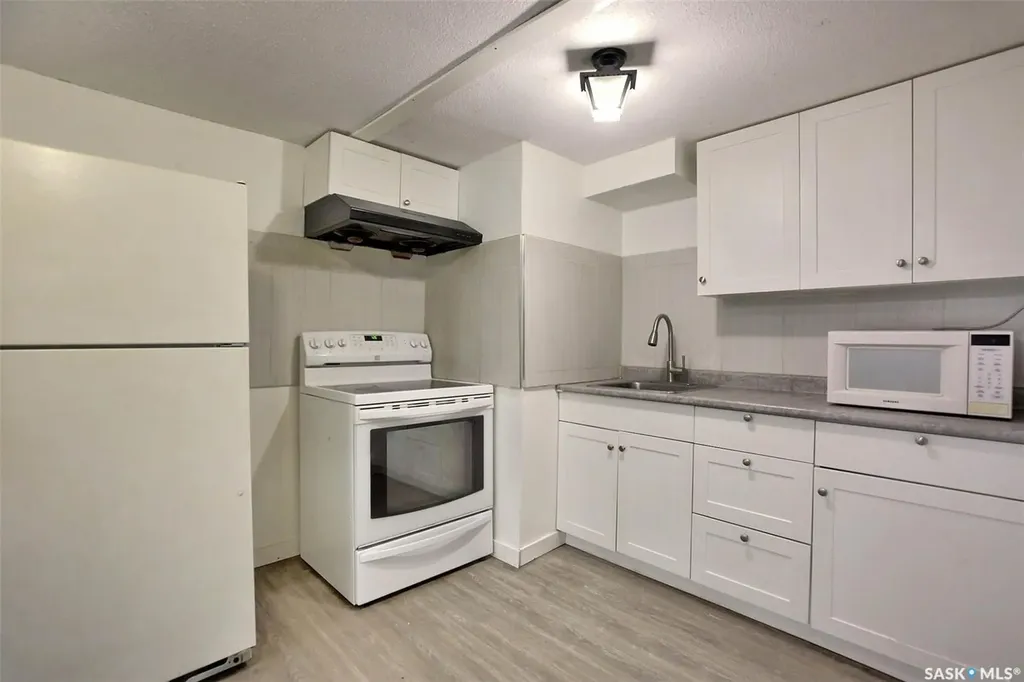 243 Smith Street N Regina SK S4R 3B5