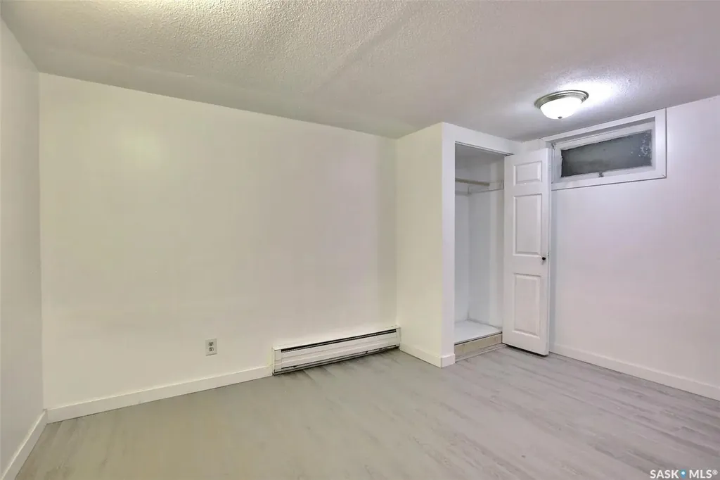 243 Smith Street N Regina SK S4R 3B5