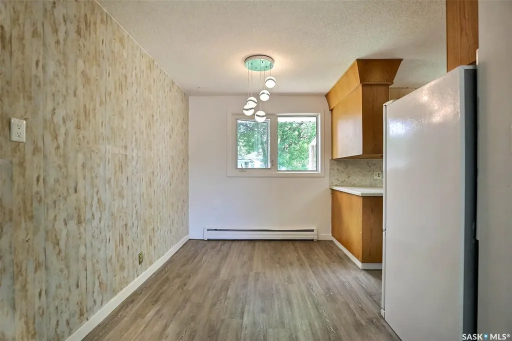 243 Smith Street N Regina SK S4R 3B5