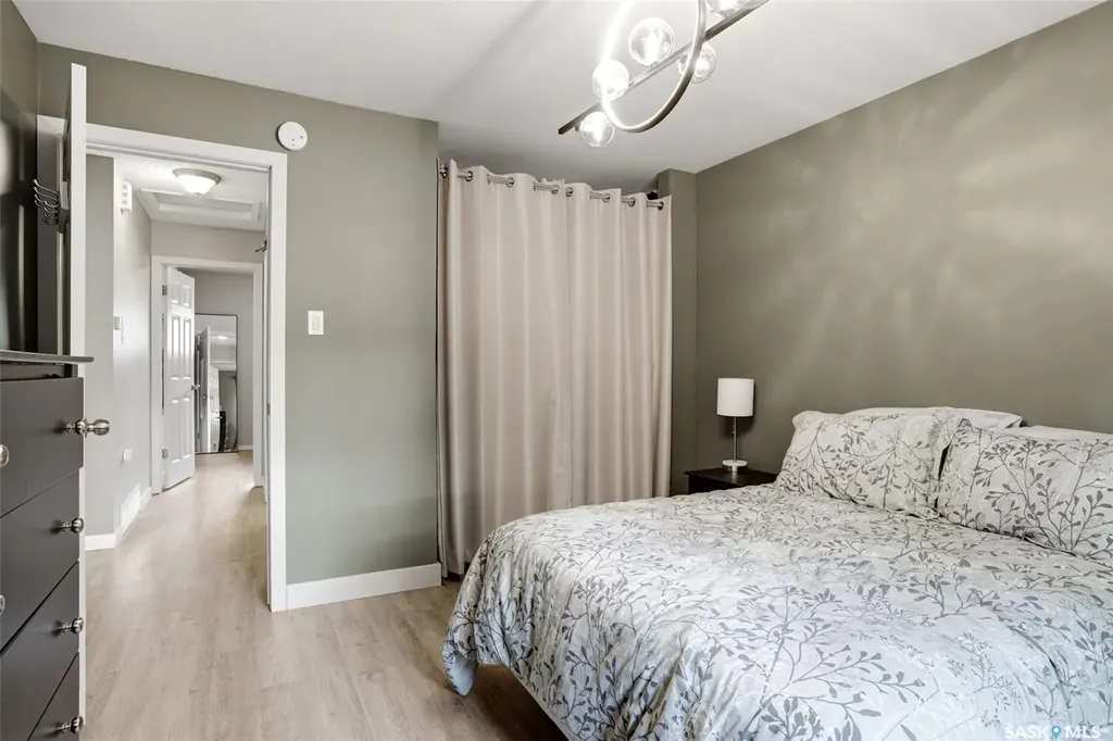 18 Fisher Street Regina SK S4N 1N6
