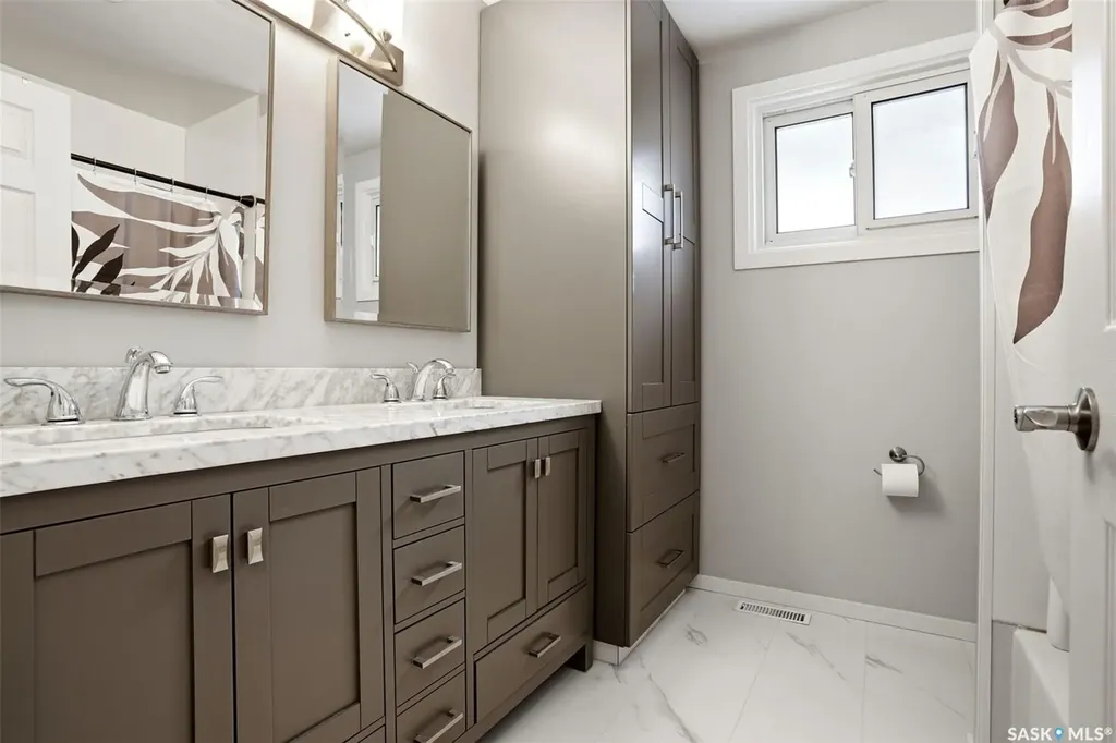 18 Fisher Street Regina SK S4N 1N6