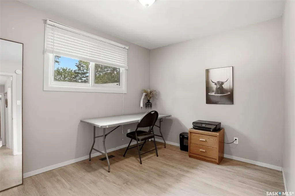 18 Fisher Street Regina SK S4N 1N6