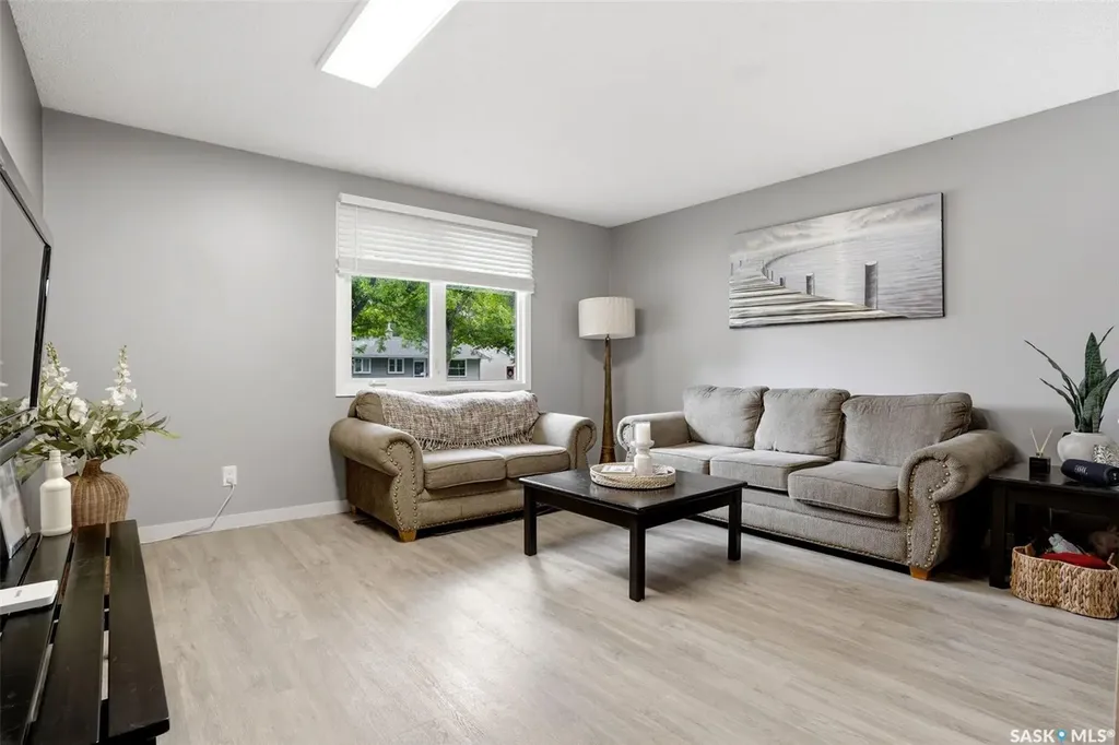 18 Fisher Street Regina SK S4N 1N6