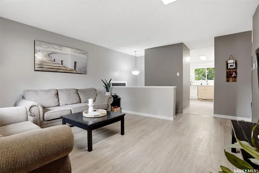 18 Fisher Street Regina SK S4N 1N6
