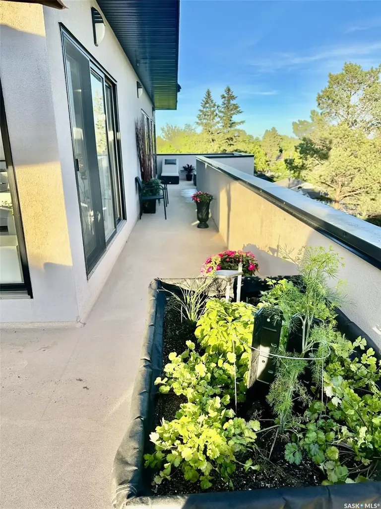 1010 Main Street Saskatoon SK S7H 0K7
