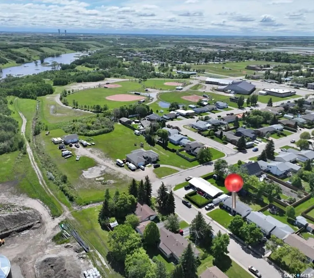 915 Maple Drive Esterhazy SK S0A 0X0