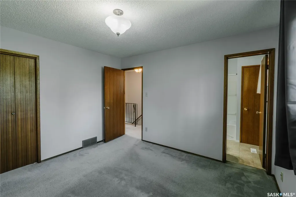 758 Lenore Drive Saskatoon SK S7K 6A8
