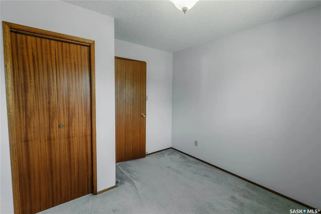 758 Lenore Drive Saskatoon SK S7K 6A8